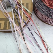 �ǹ�ɫ͸���W���������cЬ���o���Ʒ������ϰl�A�ʎ����z��