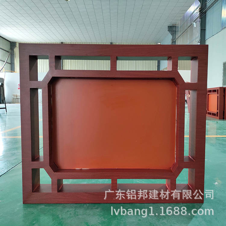 ���j����