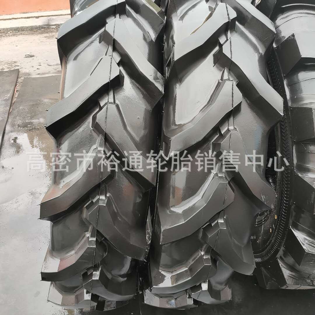 农用拖拉机轮胎11.2 12.4-24-26-28 人字胎14.9-16.9-26-28-30-34