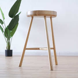 白蜡木矮凳梳妆凳创意酒吧凳吧椅三脚马鞍凳创意椅主题餐椅