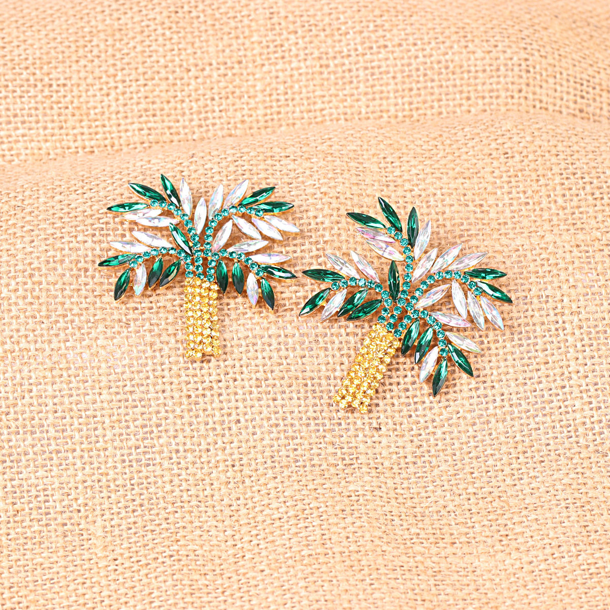 Hot Selling Diamond Leaf  Exaggerated Palm Tree Earrings display picture 4