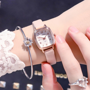 chic�͹ŷ���С��С���P�n�溆�s�r�К��|�ֱ���Ů�W��ɭϵС����