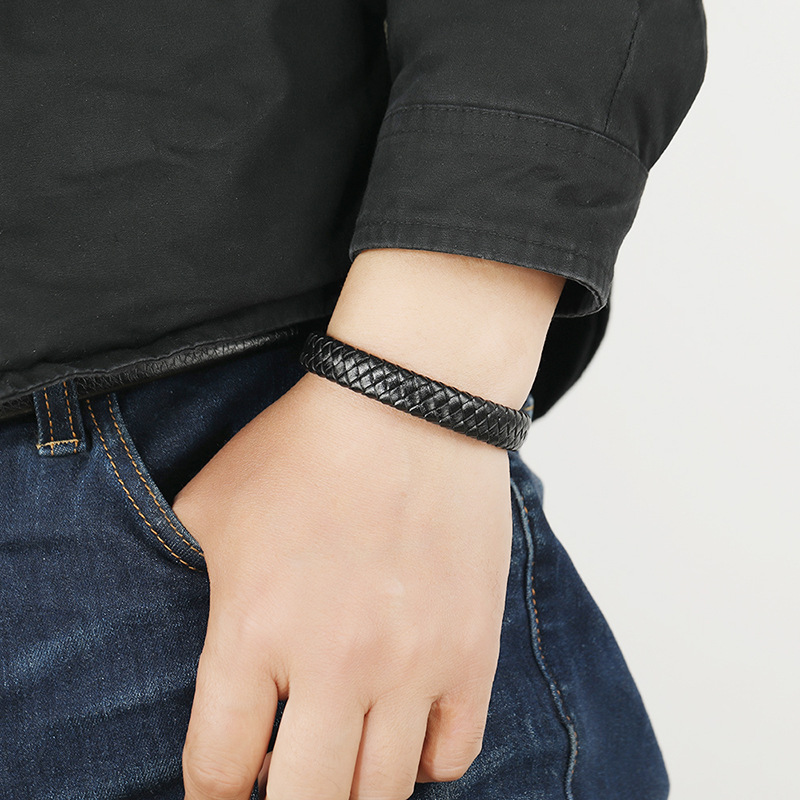 simple leather alloy magnet buckle retro bracelet