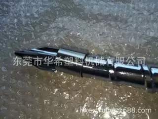 台中精机90Tφ32注塑机螺杆料筒