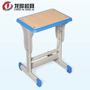 Wholesale school tutoring class desks and chairs for primary and secondary school students lifting desks thickening training class desks and stools