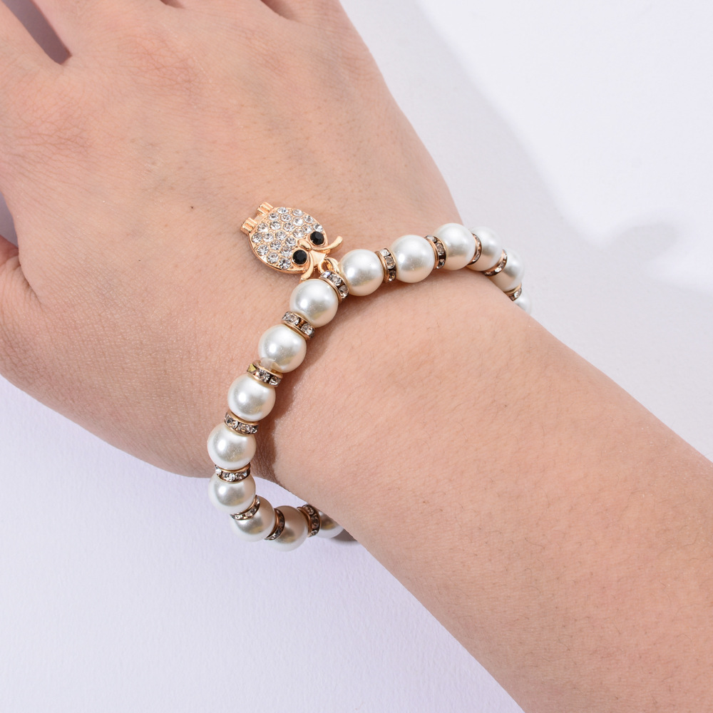 Unique Pearl Bracelet