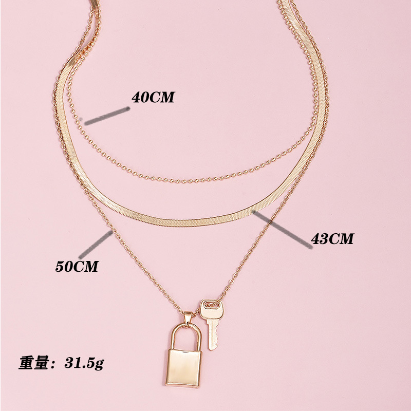 Popular Fashion Lock Key Pendant Combination Women's Necklace Wholesale display picture 1