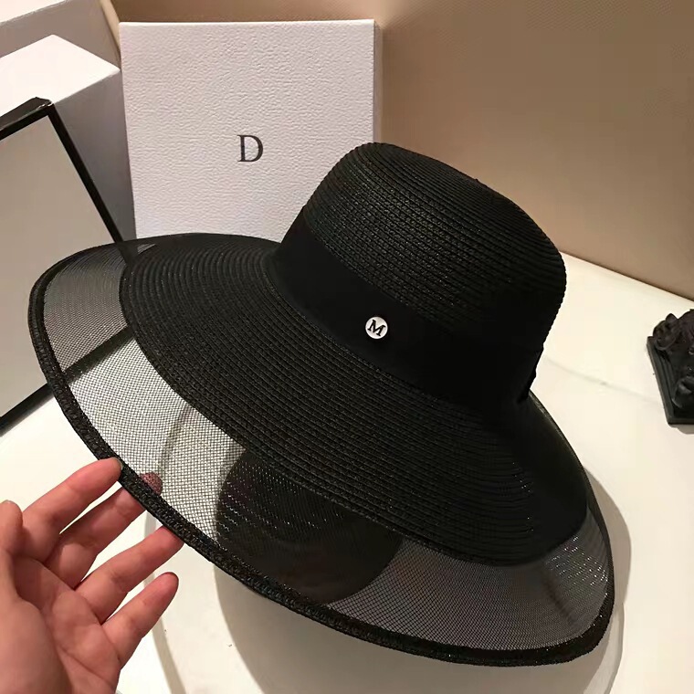 Mesh Wide-Brimmed Hat with m Logo, Black and White Straw Hat for Women, Vacation Beach Sun Protection Hat, Vintage Sun Hat
