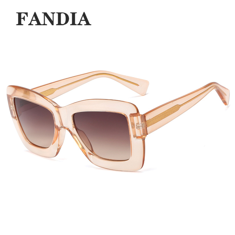 95233 new trend large frame sunglasses female CP insert high quality craft lens foot Sunglasses spot wholesale