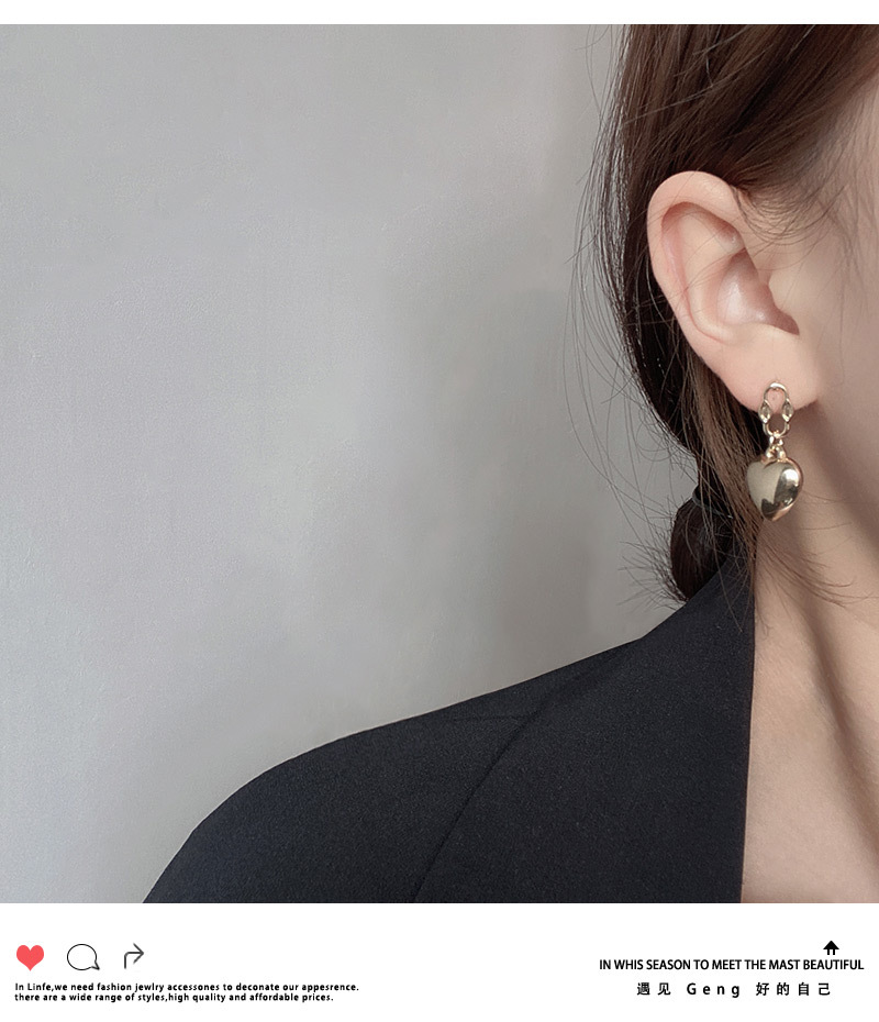 New Trendy European And American Round Asymmetric Earrings Korean Temperament Earrings Ear Jewelry display picture 8