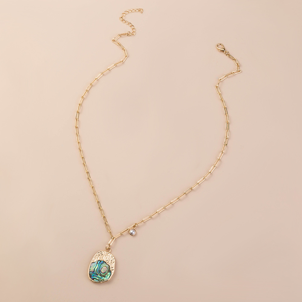 Collier De Coquillages Irréguliers En Perles Simples En Gros Nihaojewelry display picture 8