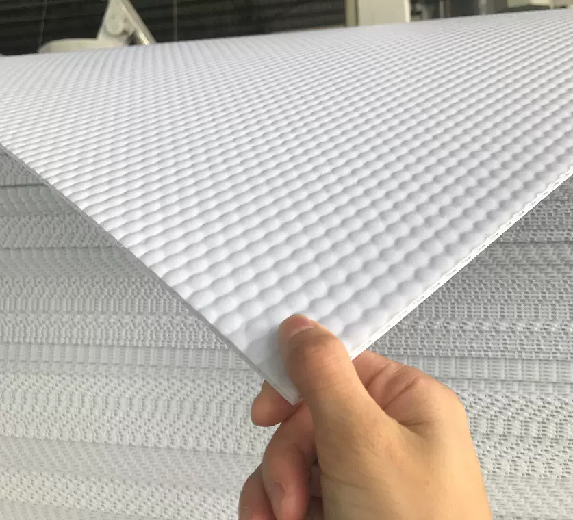 厂家热销PP塑料万通板蜂窝板 塑料蜂窝板 pp蜂窝板蜂窝挡板中空板