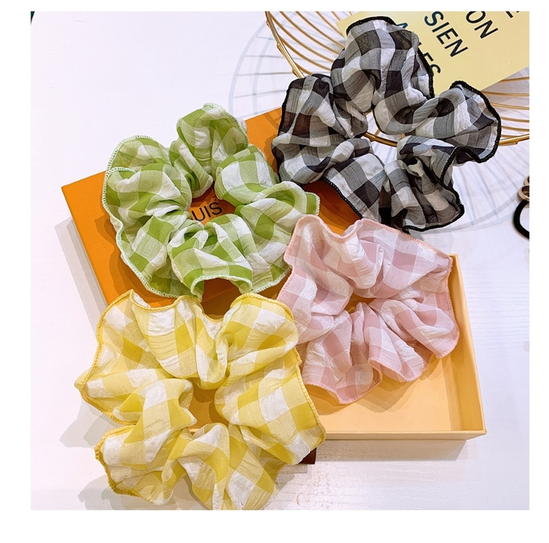 Korean Hair Scrunchies Retro Small Fragrance Style British Large Square Fold Wide-sided Fairy Hair Circle Ball Head Tie Rubber Band  Wholesale Nihaojewelry display picture 4