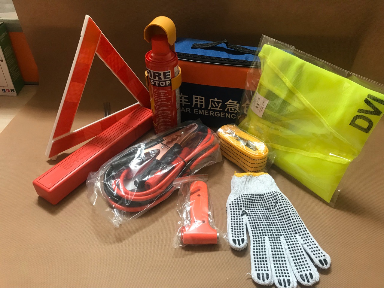 Car tool kit car emergency kit car rescue kit emergency tool set fire extinguisher annual inspection gift insurance