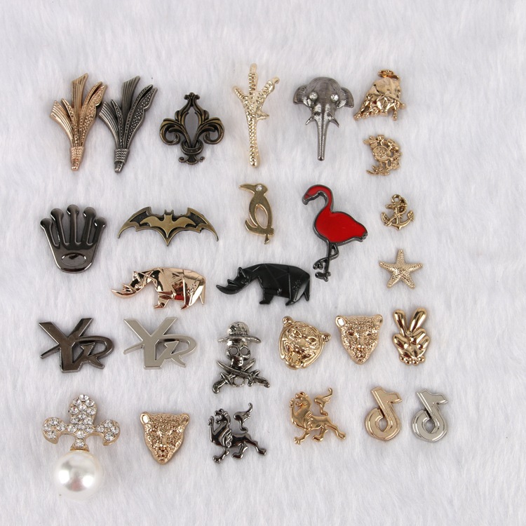 日韩ins卡通扣针徽章个性潮百搭动物简约防走光男女配饰装饰胸针