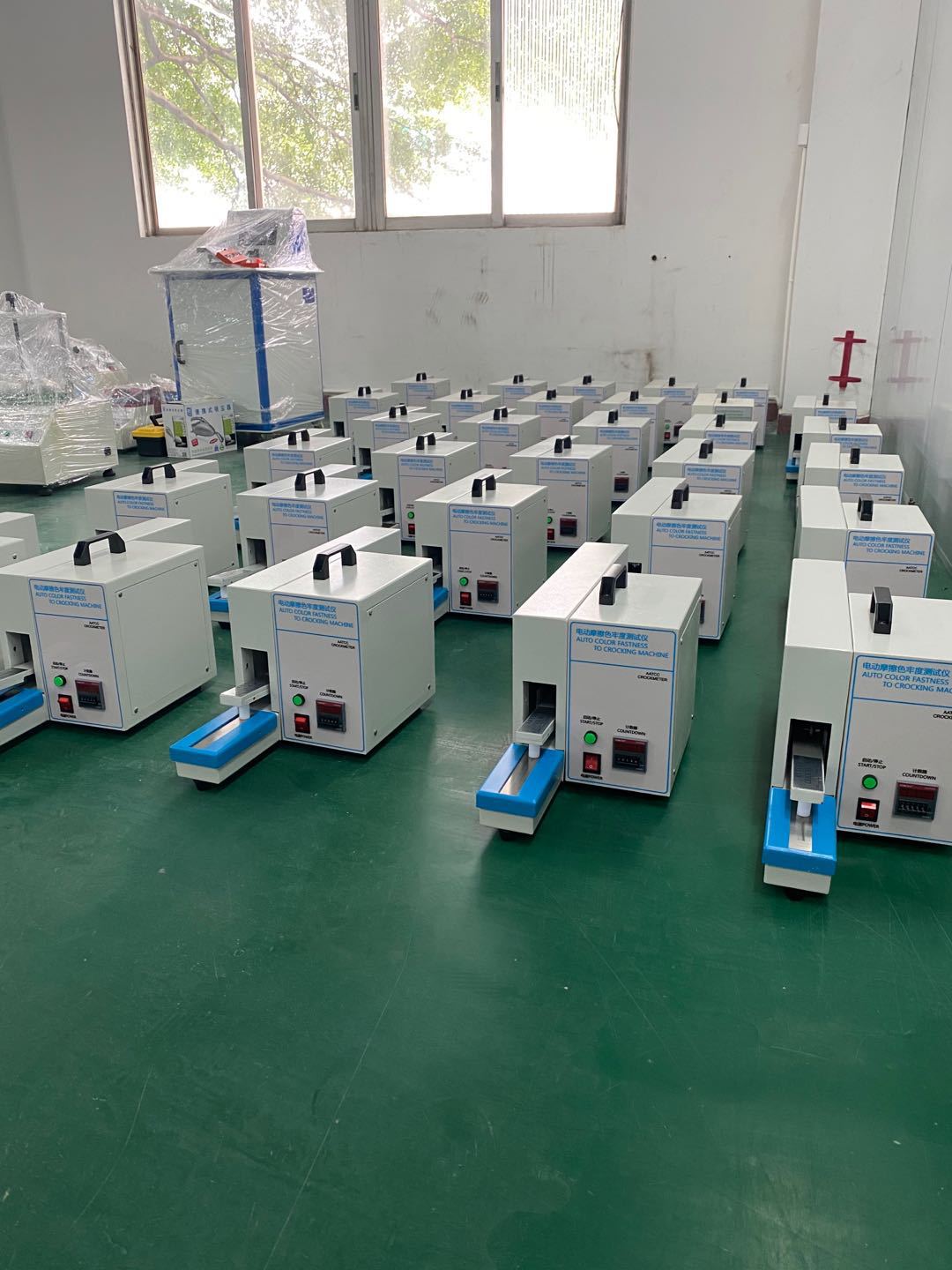 电动摩擦色牢度-照片 (1)