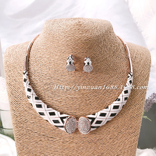 Viennois�����A ���l�r��Ů���n�溆�s���b�朰ٴ��� V070913A