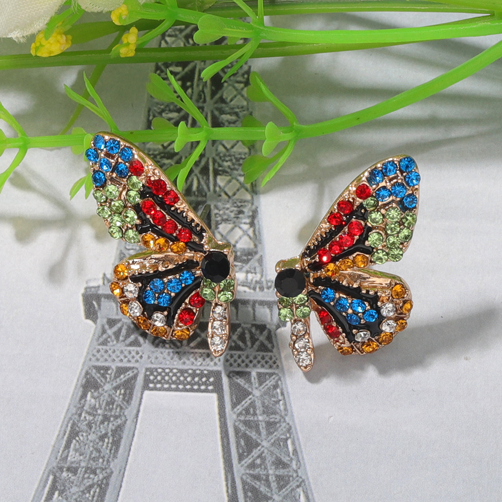 Fashion Color Diamond Butterfly Earrings Super Symmetrical Insect Color Earrings Full Diamond Wings Ear Hooks Wholesale Nihaojewelry display picture 3