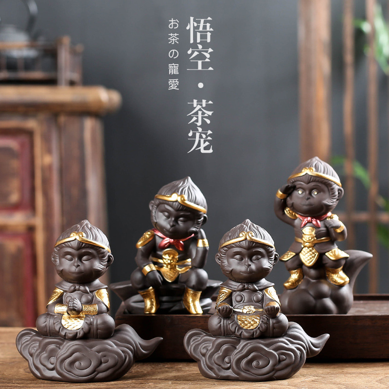 Zisha tea pet figurine, A Monkey King figurine, Qitian Daishang tea set accessories, small desk accessory, tea art wholesale