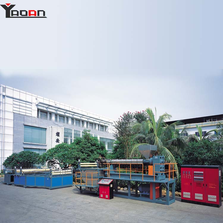 厂家供应宽幅1000m塑胶PP硬质平网 蚊虫网挤出机