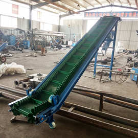 PVC裙边格挡大倾斜皮带输送机图片普通的养殖厂装车皮带输送机