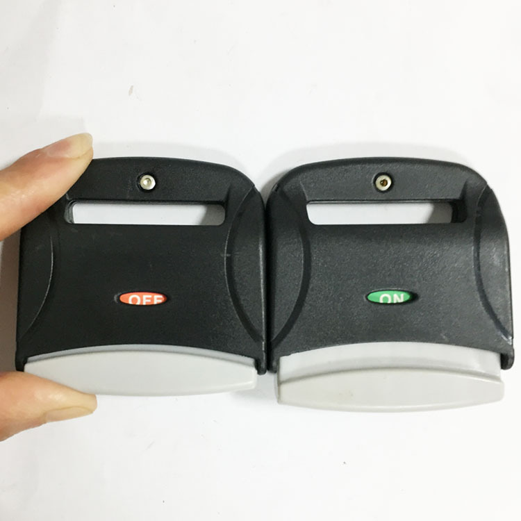 儿童安全带调节扣配织带松紧按压调节器儿童安全座椅调节带子配件