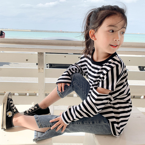 Girls light color slim fit stretch jeans spring and autumn new baby girl trousers Korean style side slit flared trousers