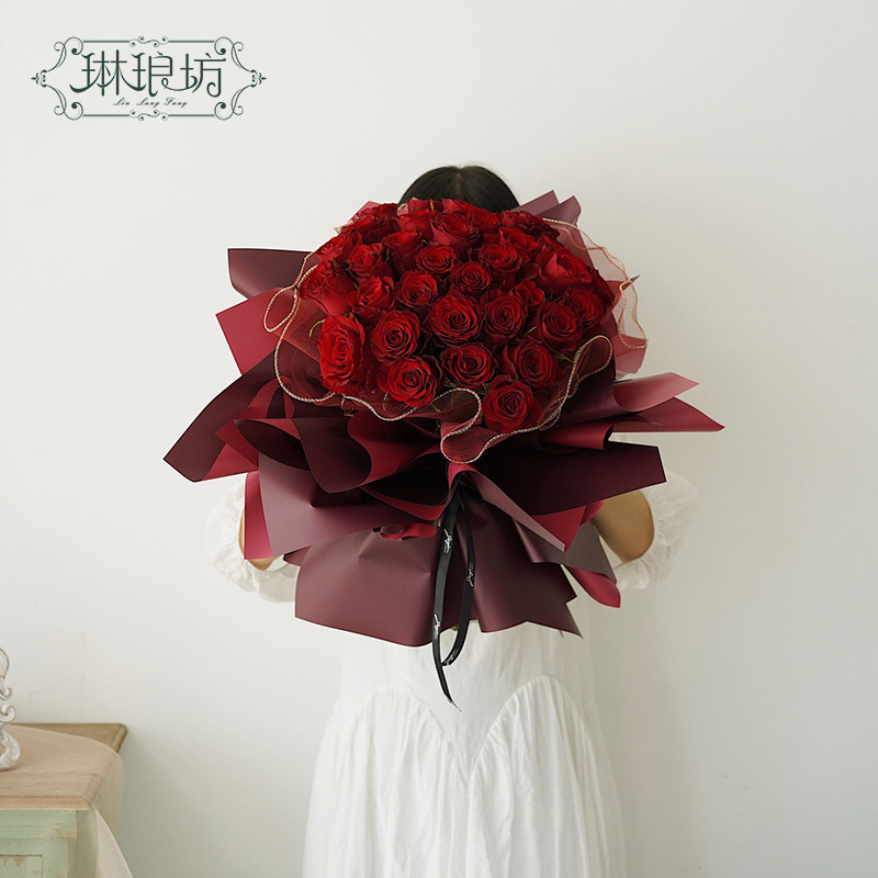 金边荷月纱 圆形花束包装网纱玫瑰包花材 花艺资材5张荷叶纱特价