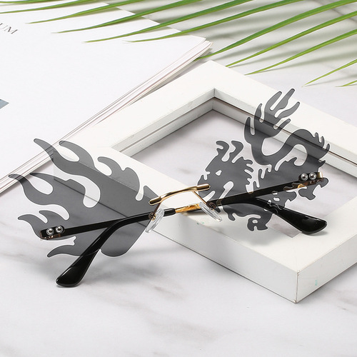 Creative Dragon & Phoenix Fashionable Rimless Sunglasses for Women — Unique Retro Style, Trendy Instagram-Worthy Shades with Bold Colorblock Design for Street Photography