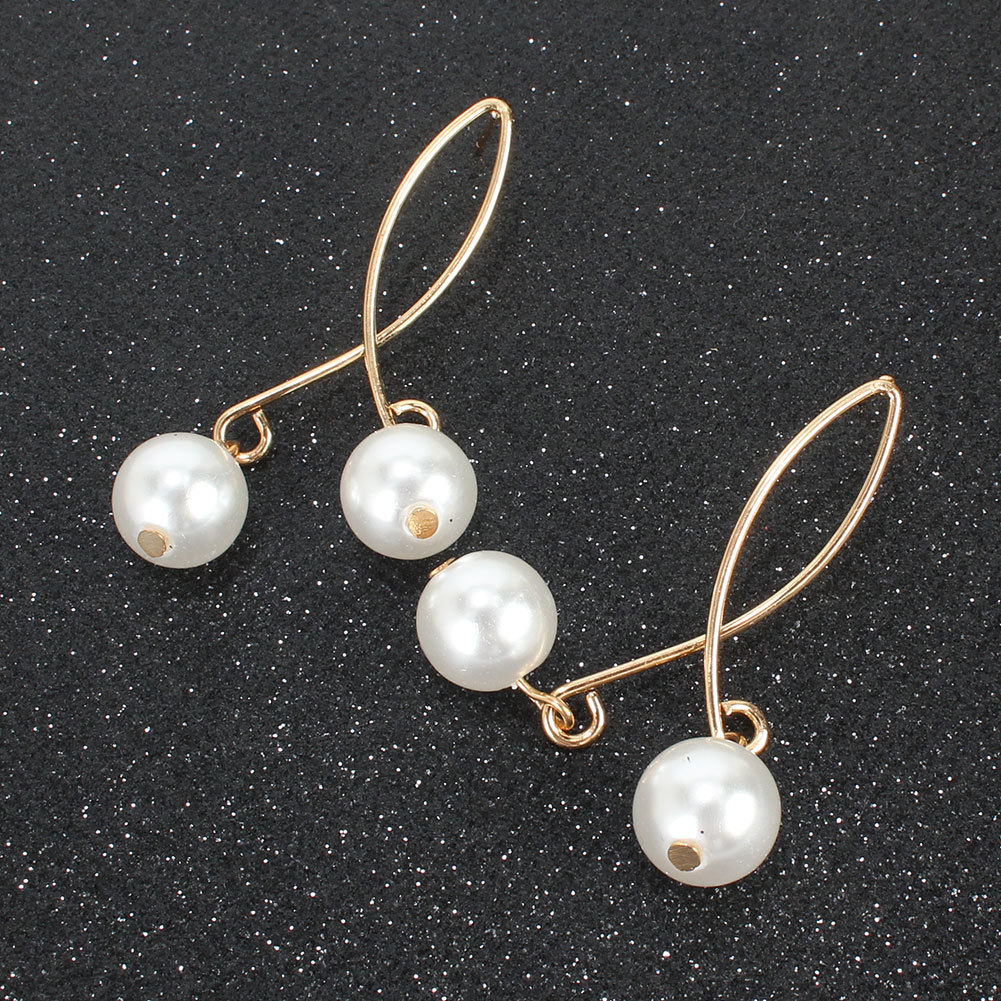 Nouvelles Boucles D&#39;oreilles Boucles D&#39;oreilles Fauxpearl Dames Boucles D&#39;oreilles Perles En Gros Nihaojewelry display picture 2