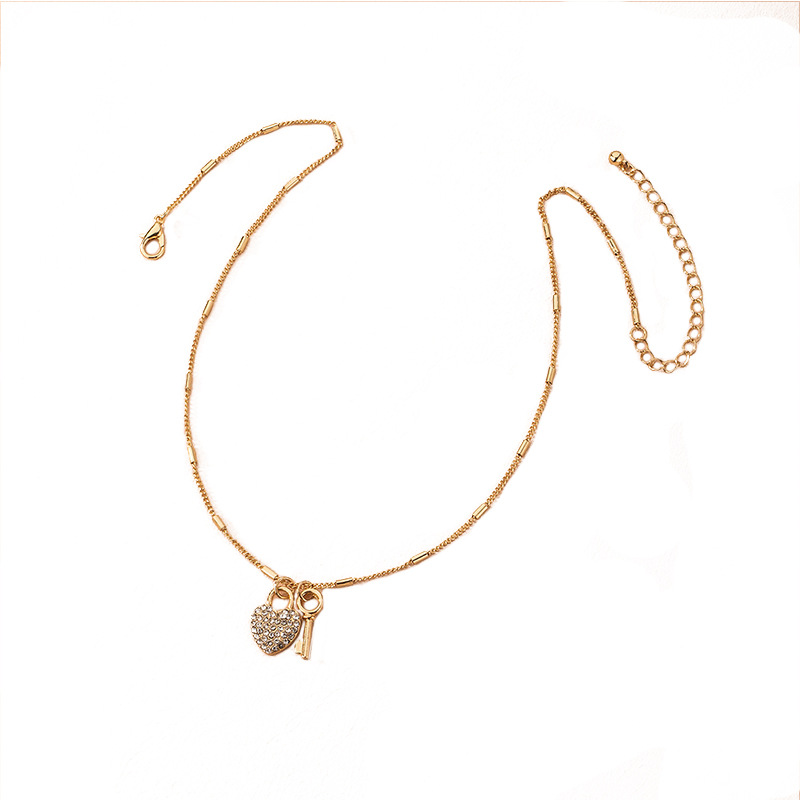 Korea's New Full Diamond Love Key Necklace Simple Clavicle Chain Jewelry Wholesale display picture 5