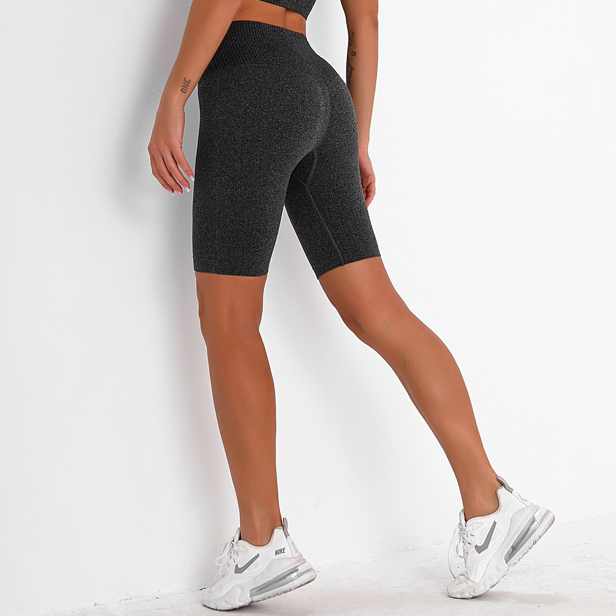 shorts deportivos de yoga de secado rápido a rayas sin costuras NSLX18355
