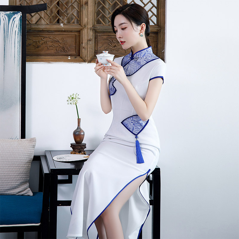 White with blue chinese dress retro oriental qipao wedding Long  model show miss etiquette  cheongsam dress 