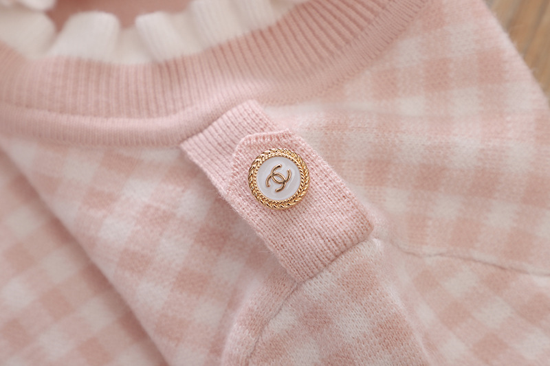 Girls' Small Fragrant Plaid 3-8 Wooden Ear Collar Knitted Cardigan Sweater Half Skirt Two piece Set_voghion.com