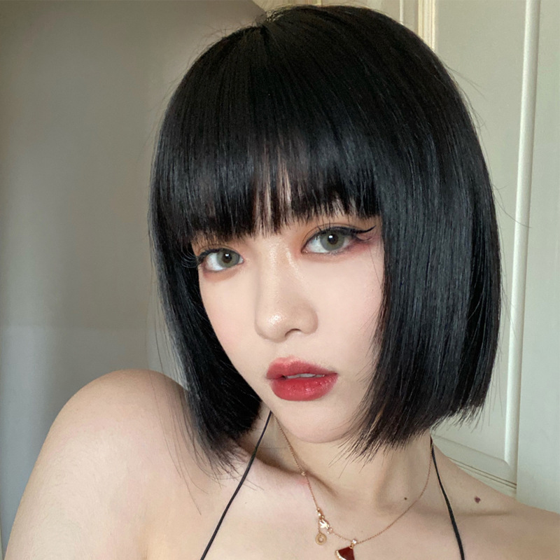 Bob Hair Wigs Perruques Bob Hair Pelucas De Cabello Bob Wig female hair tail straight and handsome short straight hair Bobo head Synthetic Wigs headgear lesbian 