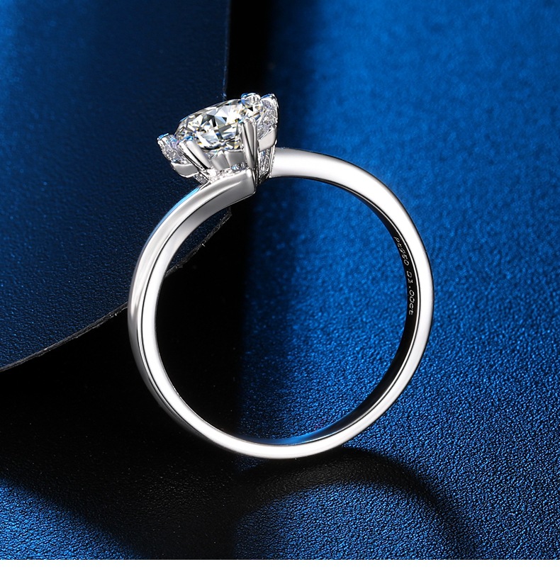 Venta al por mayor de fábrica, anillo de copo de nieve moissanita clásico de seis garras, 1 quilate de simulación de anillo de diamante, anillo de plata esterlina para mujer, anillo de oro de 18 quilates undefined
