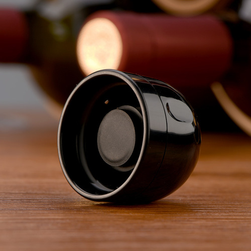 Cross-border best-selling metal wine tools large belly bottle sparkling wine stopper stainless steel champagne bottle stopper rotatable plastic plug