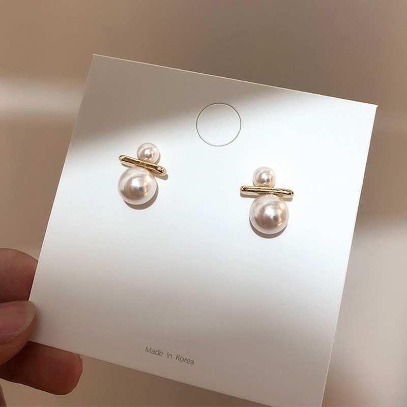 Korean New Fashion Simple Wild Size Pearl Earrings Wholesale display picture 4