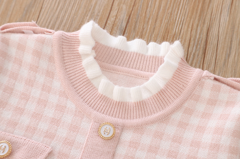 Girls' Small Fragrant Plaid 3-8 Wooden Ear Collar Knitted Cardigan Sweater Half Skirt Two piece Set_voghion.com