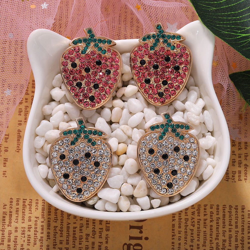 Fashion Sweet Cute Strawberry Women&#39;s Earrings Diamond Fruit Earrings display picture 2