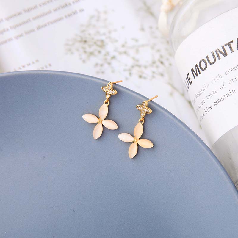 Flower Fashion New Wild Simple Opal Girls S925 Silver Needle Small Alloy Earrings display picture 4