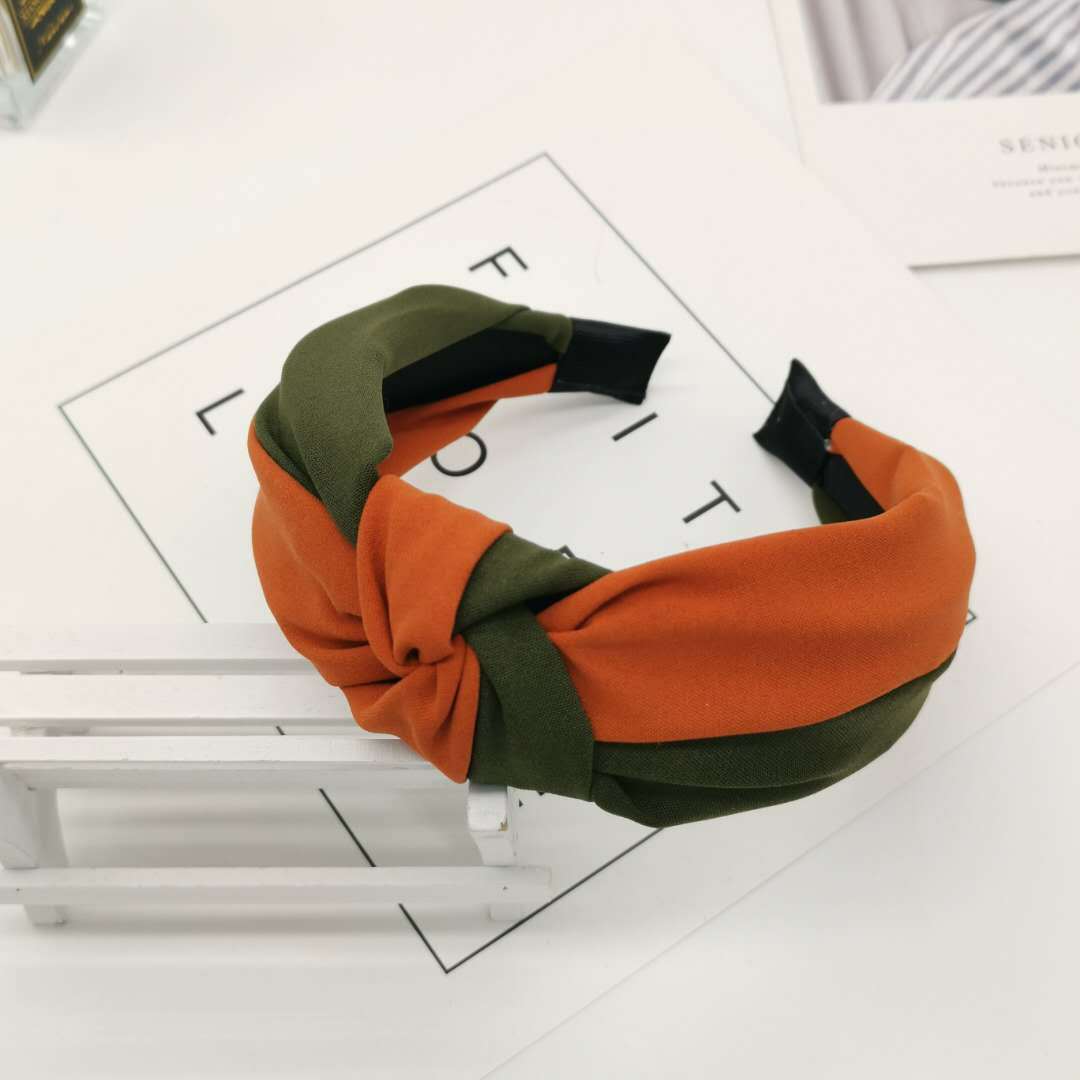 South Korea's New Fabric Retro Color Hit Headband Solid Color Fight Color Knot Hairpin High-end Wide-brimmed Simple Hair Accessories Wholesale Nihaojewelry display picture 4