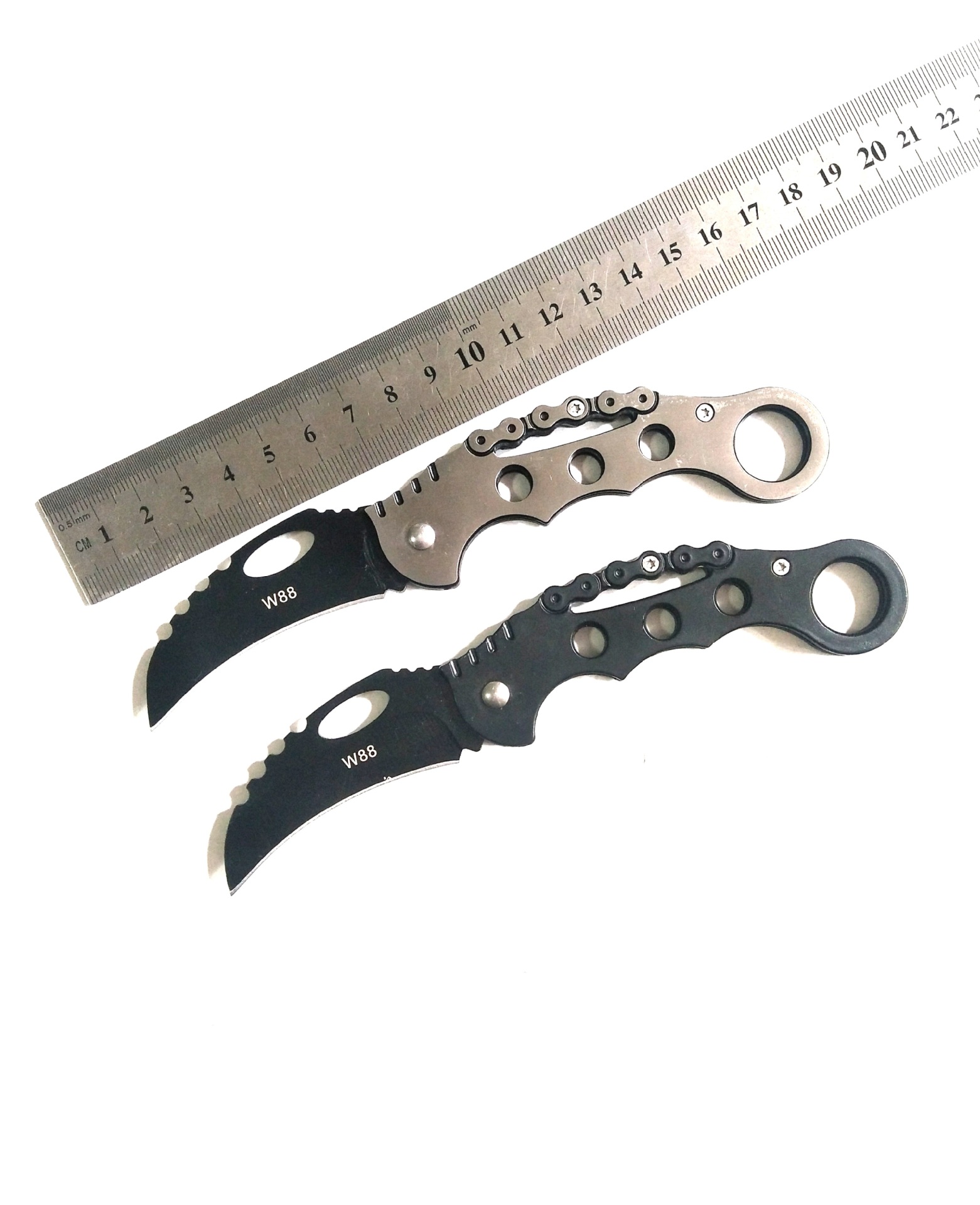 厂家直销折叠刀高硬度折叠刀野战术户外刀具爪刀多功能求生折叠刀