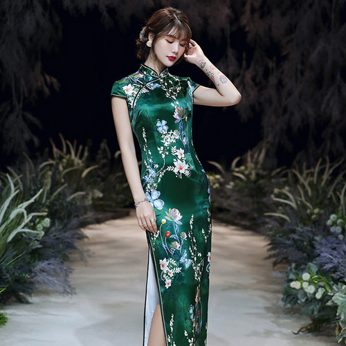 Women Green flowers printed Chinese dresses Cheongsam host singers model show performance retro long qipao dress