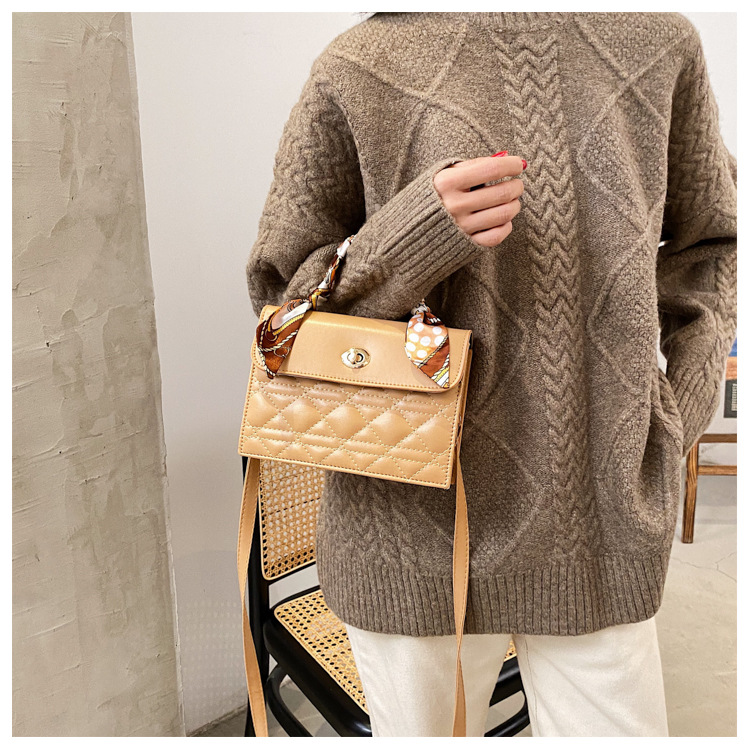 Autumn And Winter Portable Rhombus All-match Single Shoulder Messenger Small Square Bag display picture 14