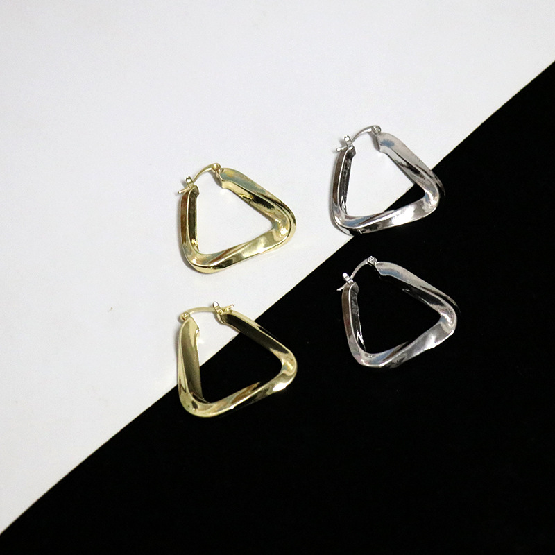 Fashion Simple Triangle Shaped Irregular Twisted Geometric Alloy Ear Studs display picture 5