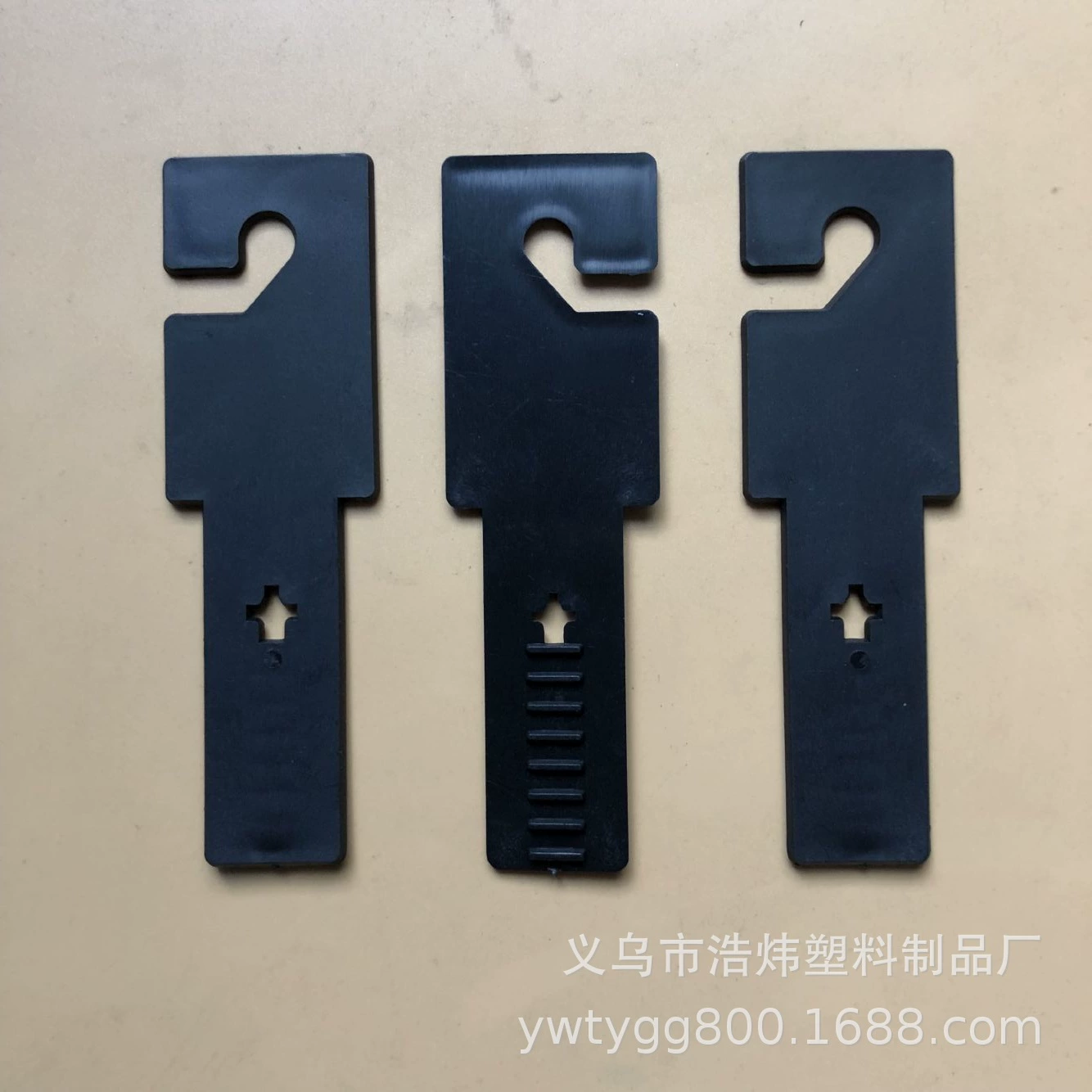 Yiwu фабрика прямых продаж ремня крючок, пластиковый крючок, автоматический крючок, может быть напечатан LOGO.