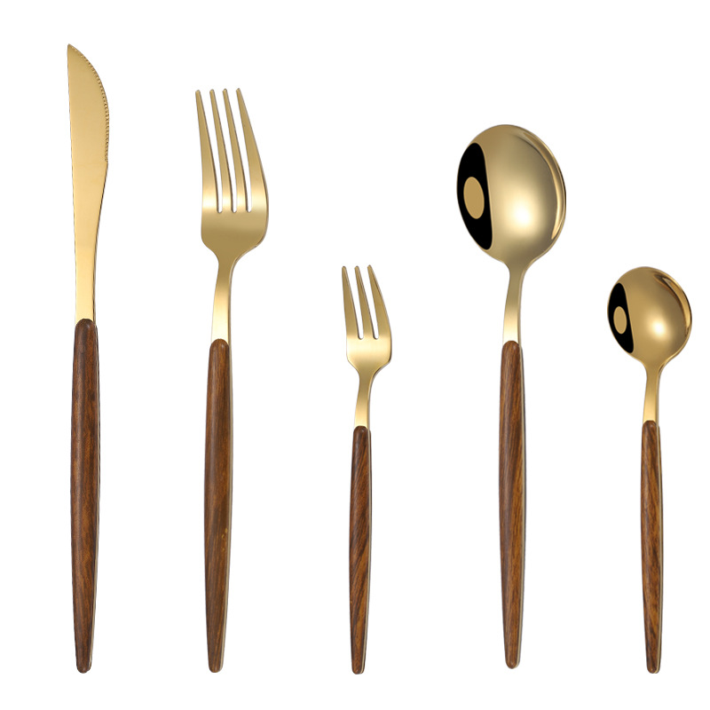 Nordisk bestiksæt med træhåndtag i rustfrit stål_voghion.com