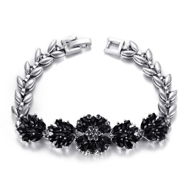 Wholesale Bohemian Style Resin Flower Shape Bracelet Diamond-encrusted Black Gem Bracelet Personalized Vintage Bracelet Wholesale Bohemian Style Resin Flower Shape Bracelet Diamond-encrusted Black Gem Bracelet Personalized Vintage Bracelet