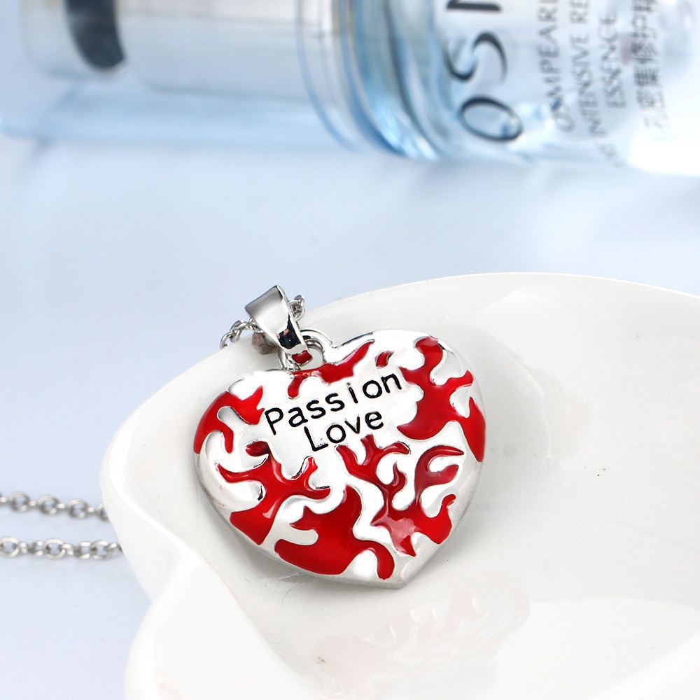 Love Romantic Necklace display picture 6